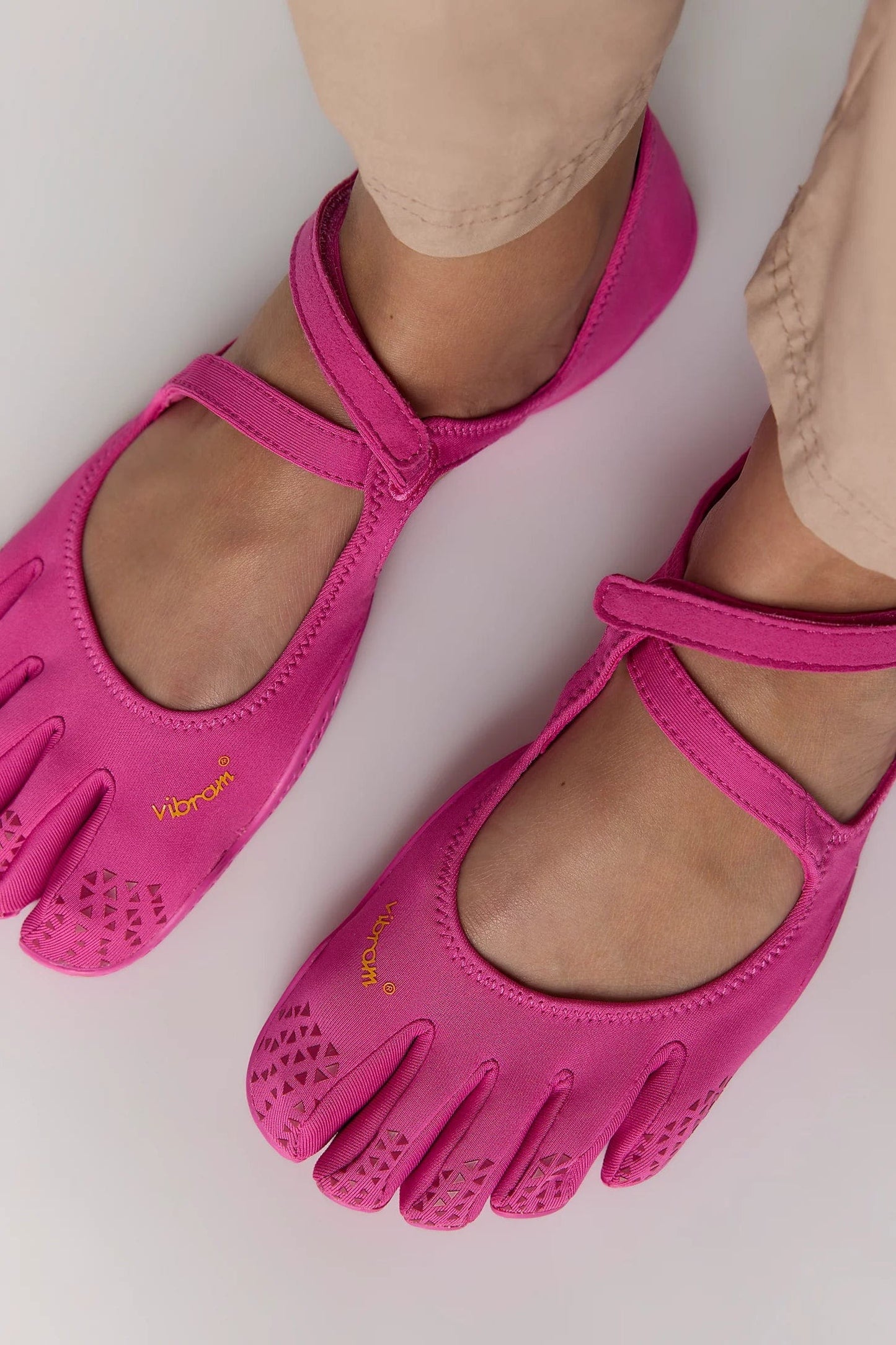 ELVORAE | Open-Top Five Finger Shoes